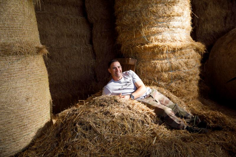 L-amour-est-dans-le-pré-les-portraits-Stephane