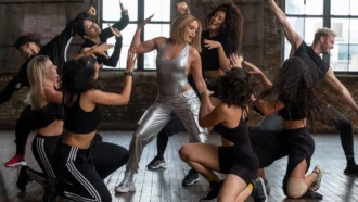 “Marry Me” : le film avec Jennifer Lopez et Maluma diffusé en prime time sur W9 le 15 juin