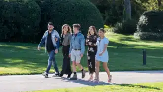 “The Detective Club, qui a volé Kiki ?” : pourquoi Manon et Julien sont la cible des candidats ?