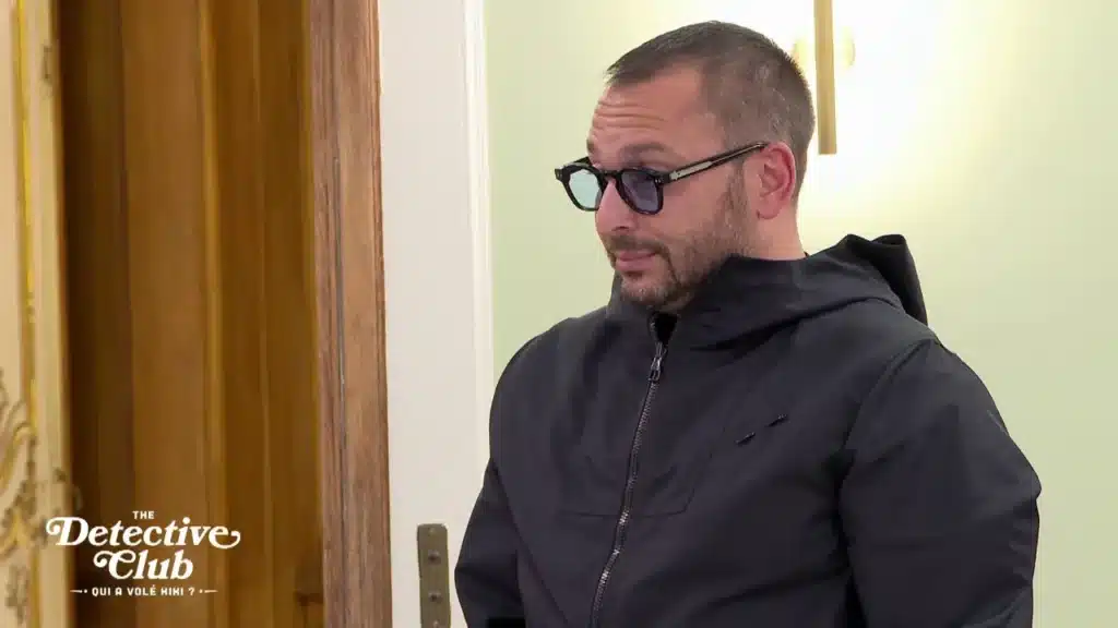 Bengous fait une blague qui se retourne contre lui dans The Detective Club