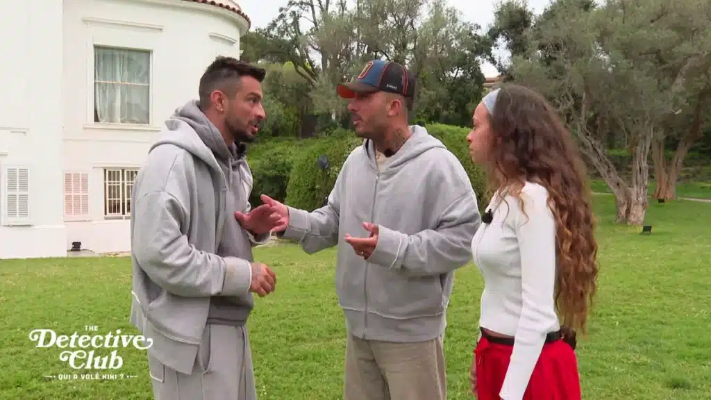 Julien Tanti partage ses soupçons sur Enzo avec Jessy et Vivian
