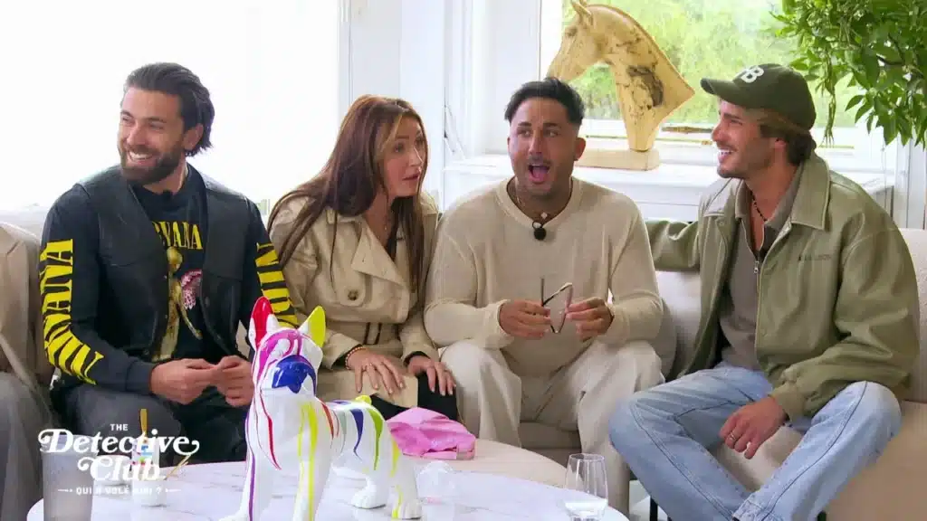 Vivian intègre l'aventure et retrouve ses amis Beverly et Nicolo