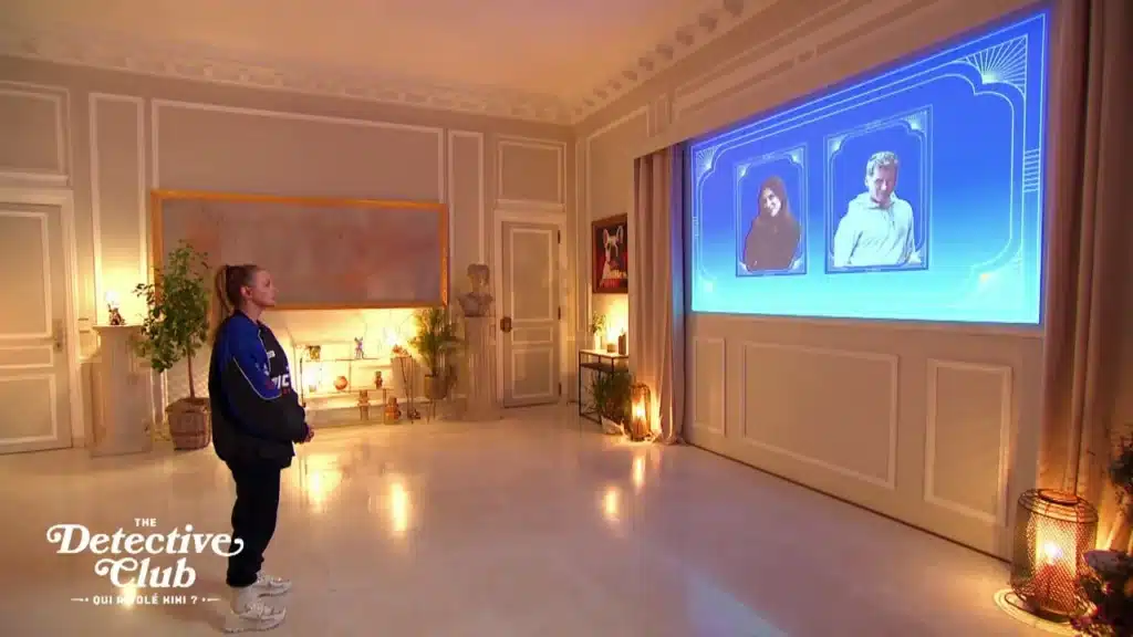 Adixia désigne les deux voleurs de Kiki dans The Detective Club