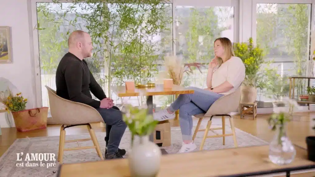 Océane rencontre Florian lors du speed dating du 25 août