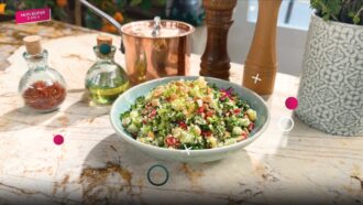 Tous en cuisine avec Cyril Lignac : recette du taboulé vert aux amandes et raisins blancs