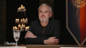 “Je suis à fleur de peau” : Olivier Bal s’emporte en pleine table ronde dans “Les Traîtres” (M6)
