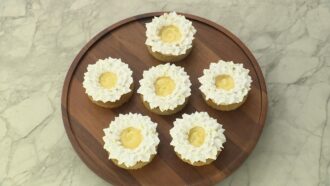 La délicieuse recette de tarte citron meringuée revisitée de Victoria pour l’épreuve classique du Meilleur Pâtissier 2025 (émission 5)