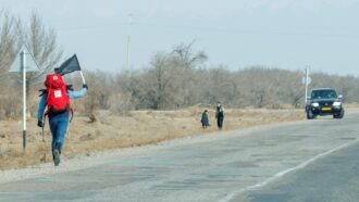 Pékin Express ce soir : descente en luge et drapeau noir au programme