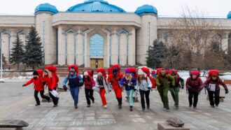 Pékin Express 2025 : la règle des Intouchables redistribue les cartes ce 21 novembre à Almaty