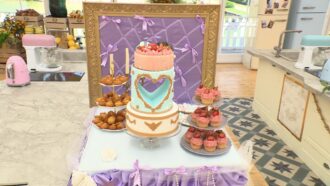 “Au bal des pâtissiers” : le gâteau créatif de Victoria pour la finale du Meilleur Pâtissier du 11 décembre (recette complète)