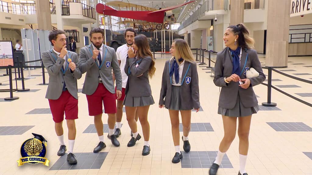 Les Alpha sont en sortie au musée de l'air et de l'espace dans The Cerveau