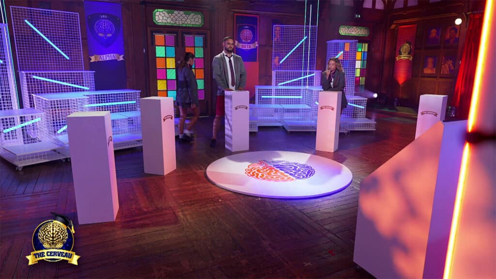 Nikola bat Colette dans The Cerveau du 3 décembre