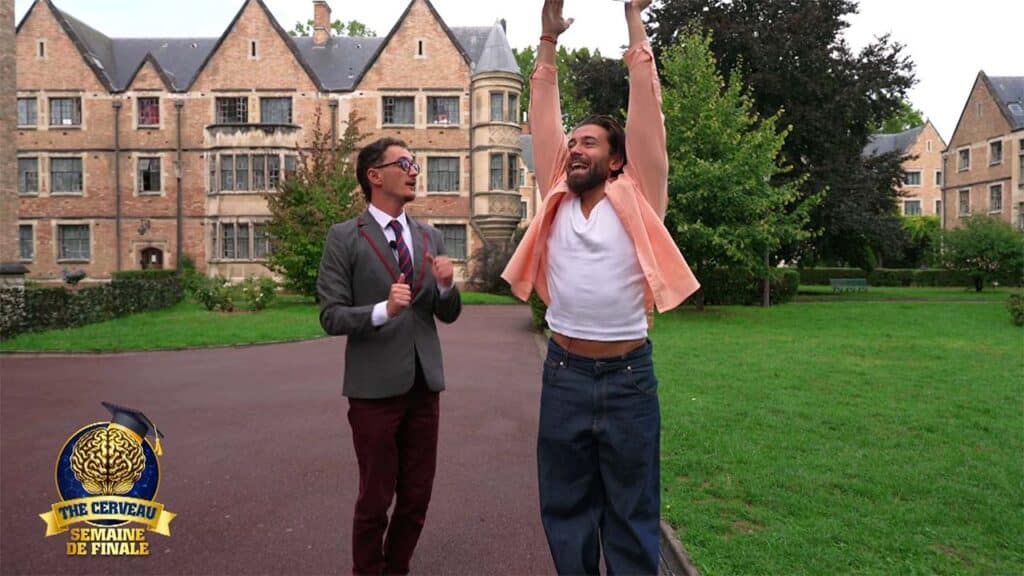 Enzo soutient Nicolas dans la finale de The Cerveau