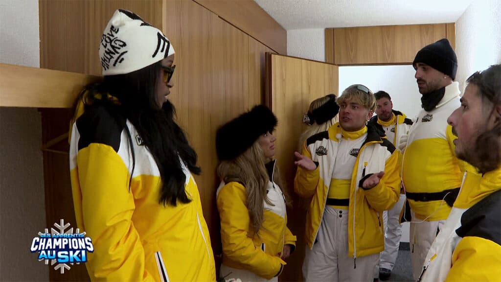 Tensions naissantes dans l'équipe jaune des Apprentis Champions au ski
