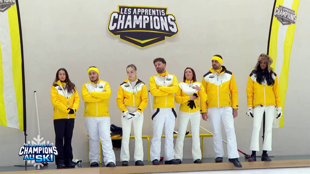 L'équipe jaune en danger d'élimination dans les Apprentis Champions au ski du 9 février
