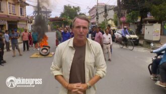Pékin Express : un tournage à Katmandou bouleversé par une révolte du peuple ce vendredi 4 avril sur M6